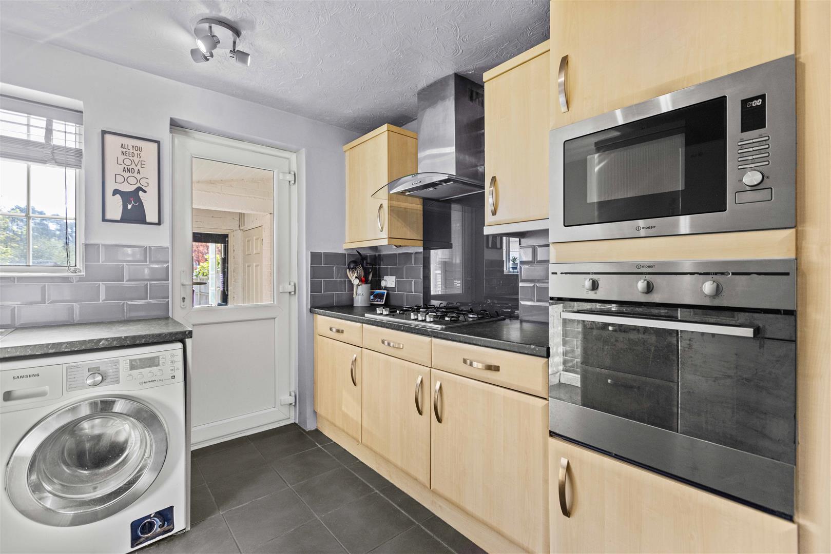 Carroll Crescent, Ascot